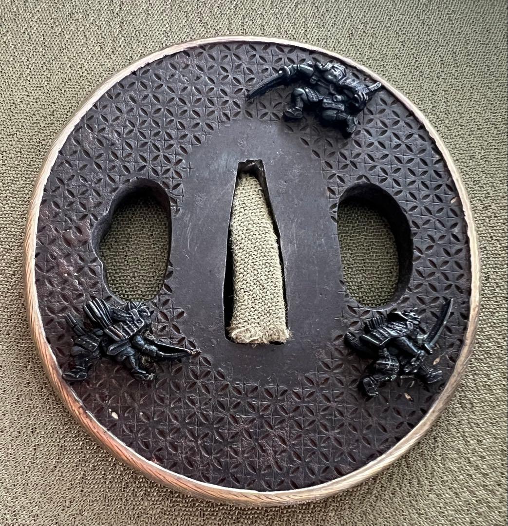 時代物 大小鍔 大小拵 武者 鎧 日本刀 収納桐箱 アンティーク