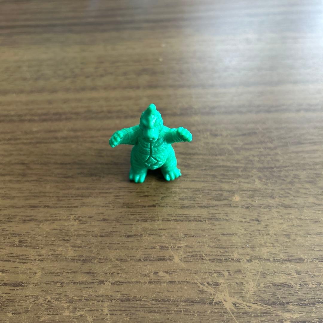 ウルトラマン 消しゴム フィギュア　8個セット