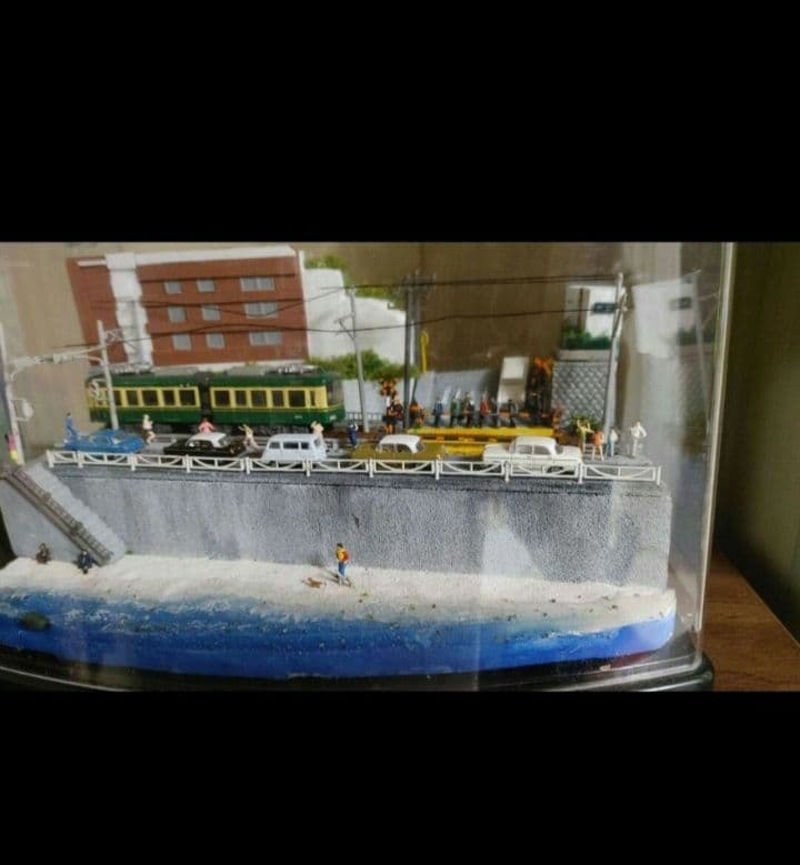 江ノ電ジオラマSLAM DUNK踏切前　スラムダンク　電車　列車　模型