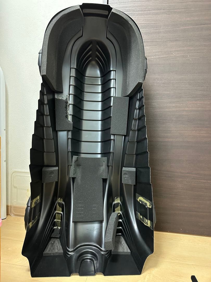 ホットトイズ　バットモービル1/6