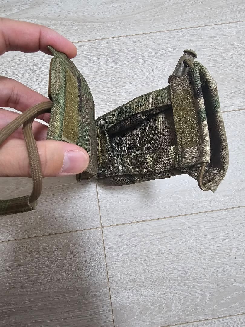 TYR ラジオポーチ