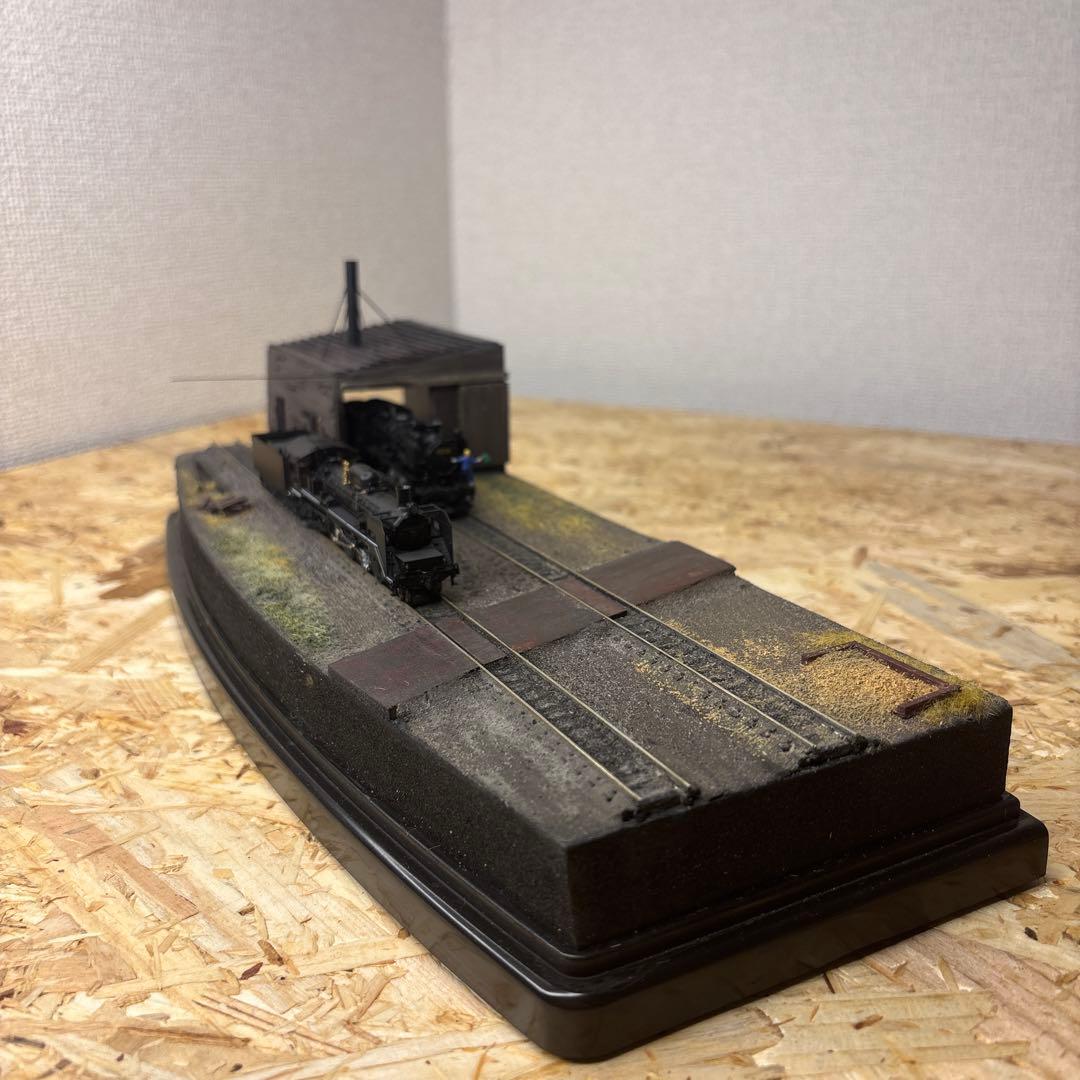 【ケース付き】Nゲージ 車庫付きジオラマ