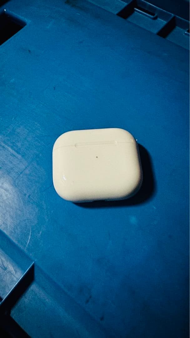 ヘッドホン Apple AirPods
