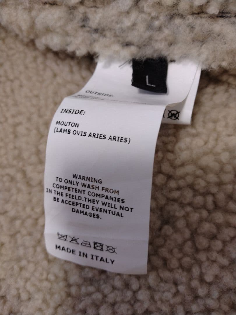 ムートンコート　フード付