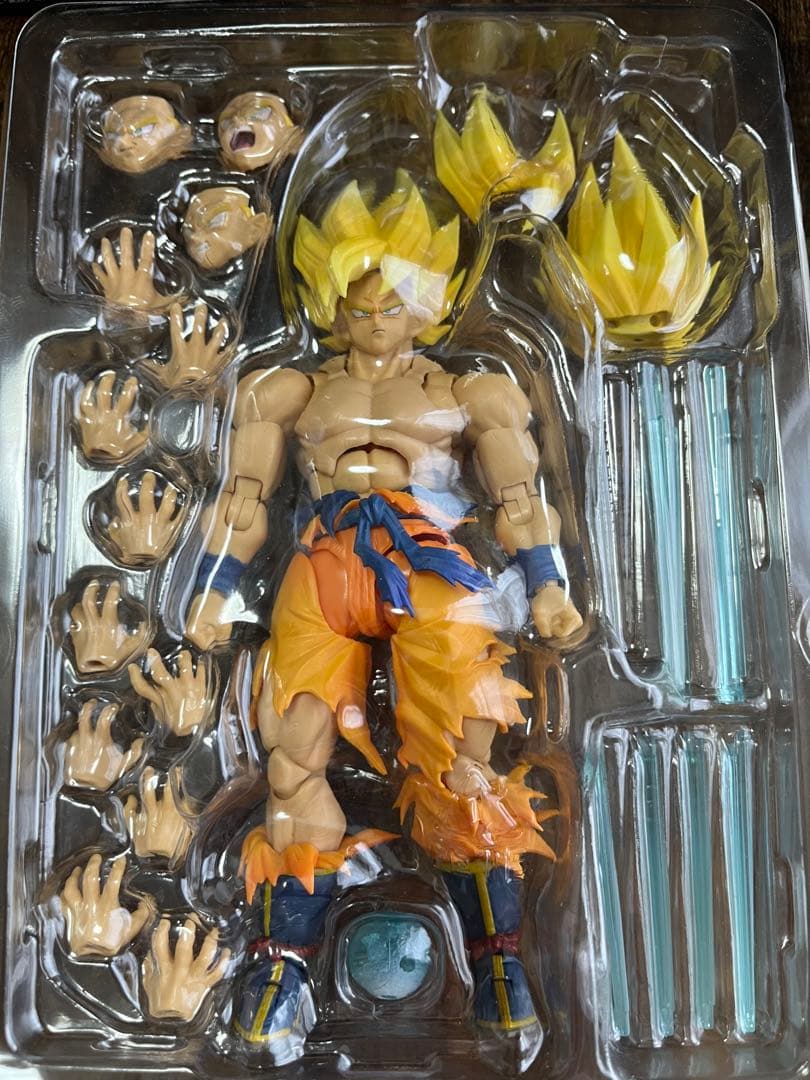 ドラゴンボール 超サイヤ人 孫悟空 フィギュアーツ&一番くじA賞 2つセット売り
