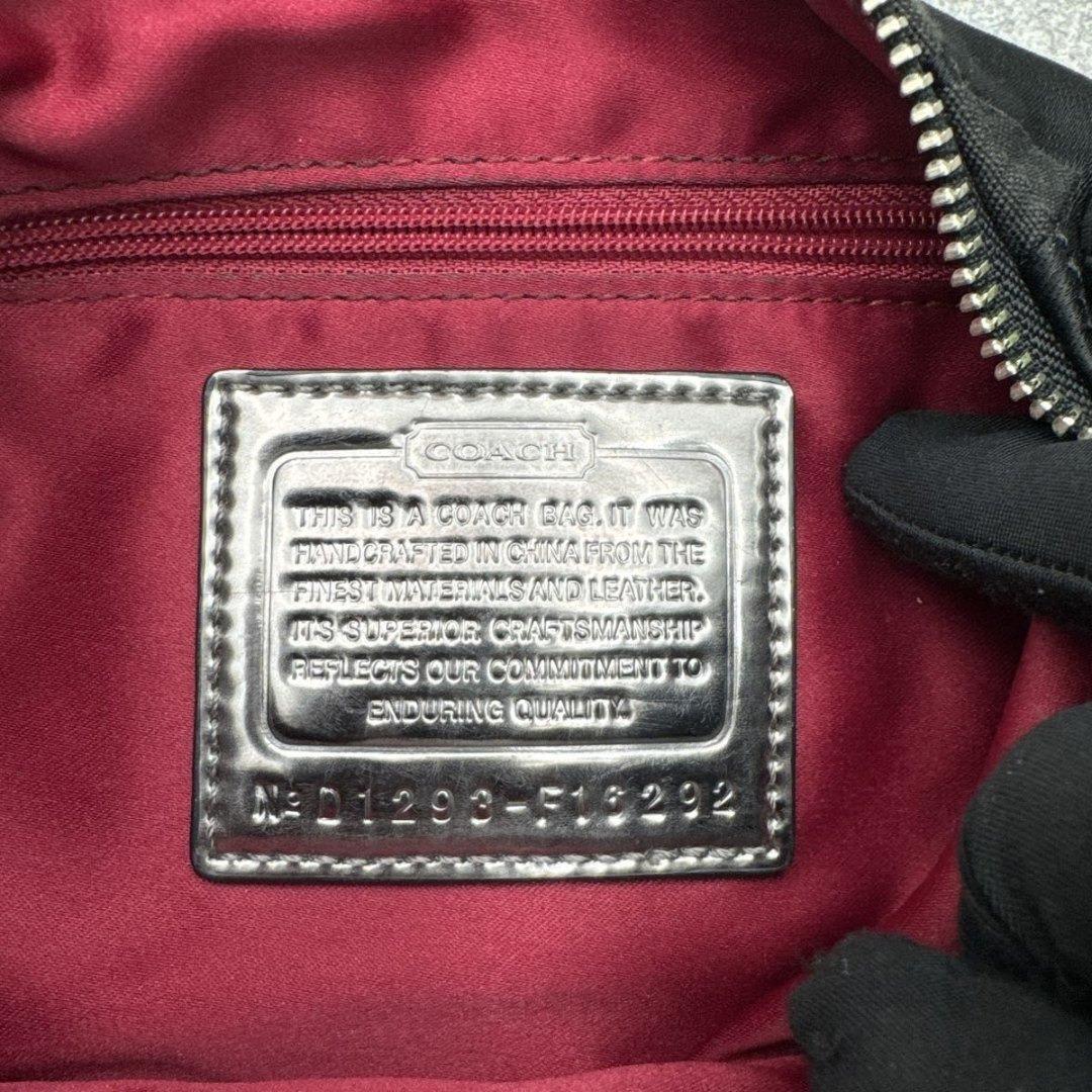 Coach Accessory Pouch Black　F16292　y2k