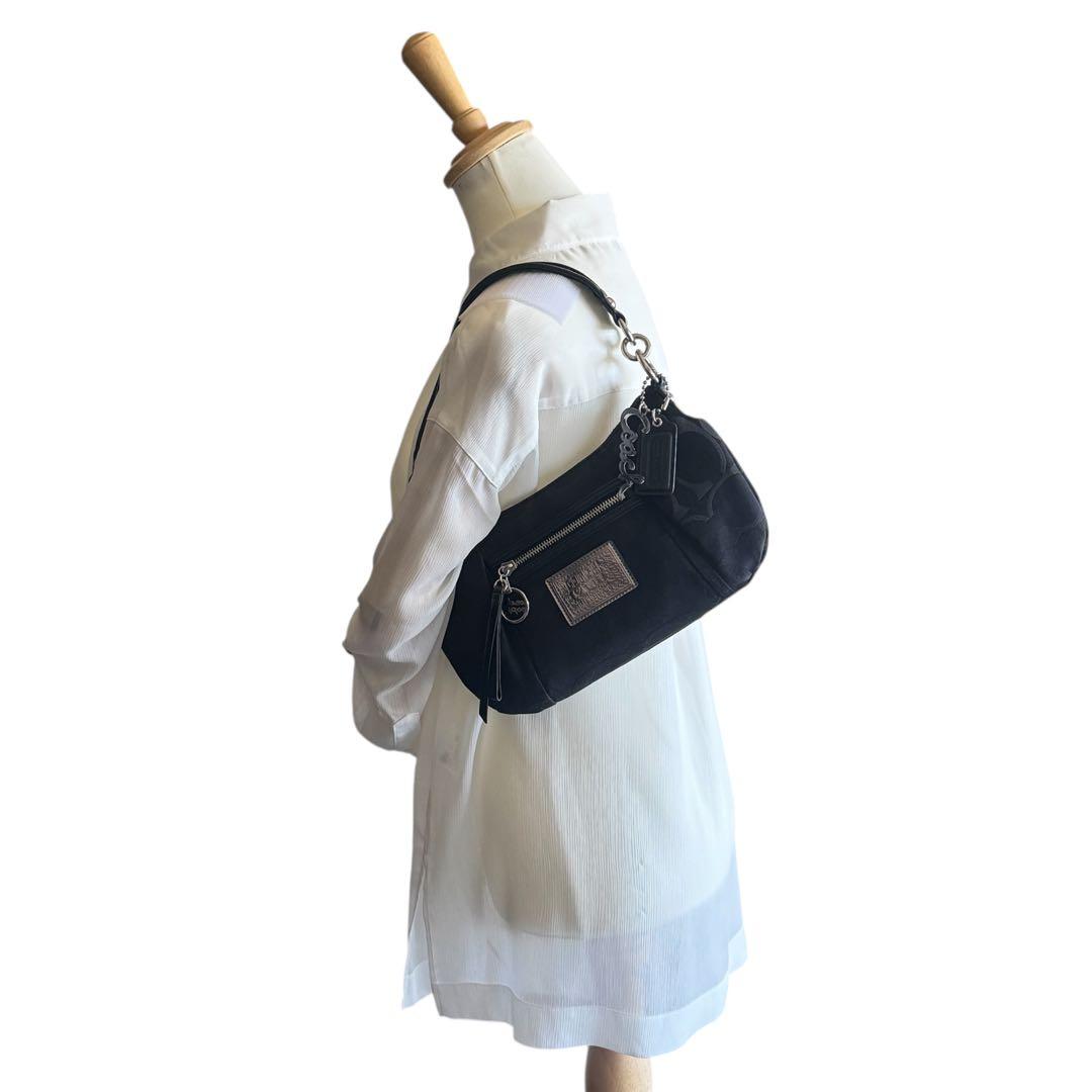 Coach Accessory Pouch Black　F16292　y2k