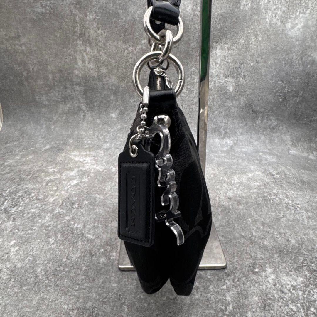 Coach Accessory Pouch Black　F16292　y2k