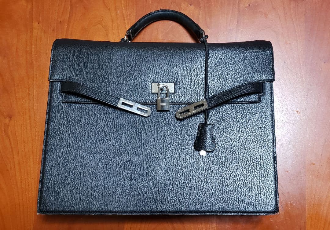 黒 レザー ビジネスバッグ ハンドル付き