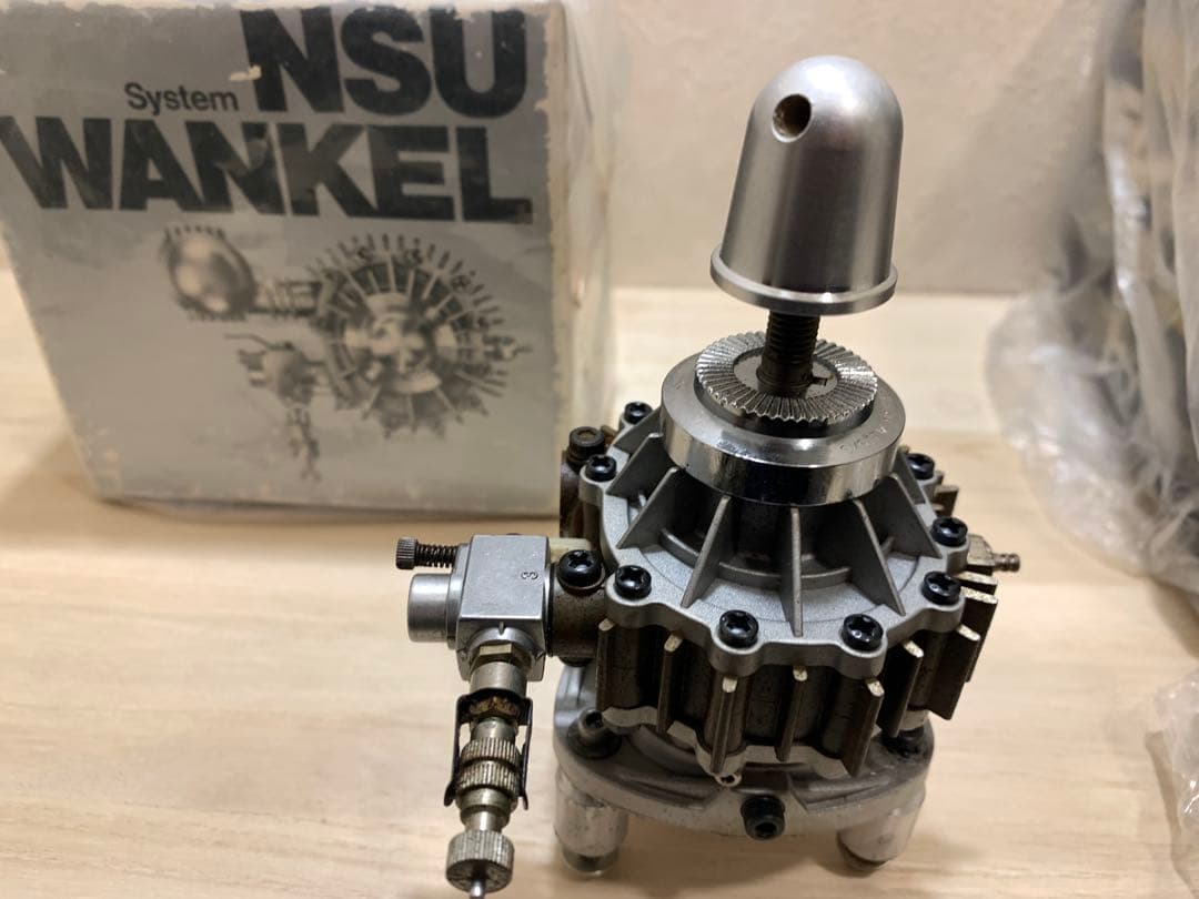 OS NSU WANKEL ロータリーエンジン　模型