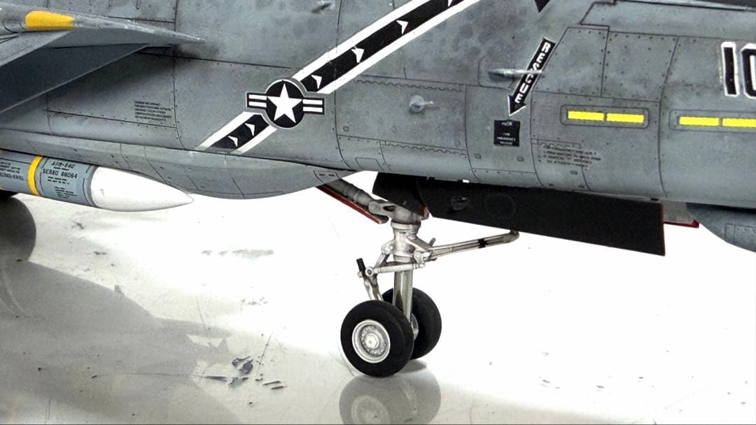 タミヤ1/48 F-14D TOMCAT ジョリーロジャース仕様VF-103