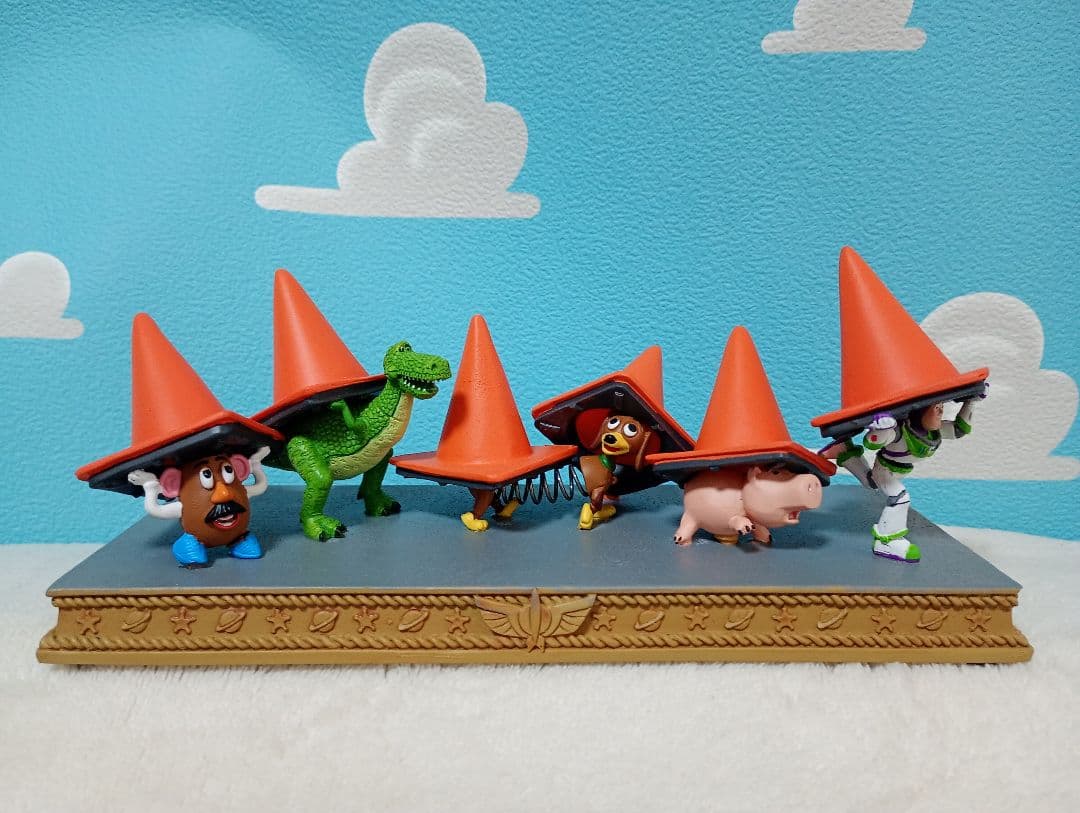 トイストーリー　フィギュア　カラーコーン　ストーリーコレクション