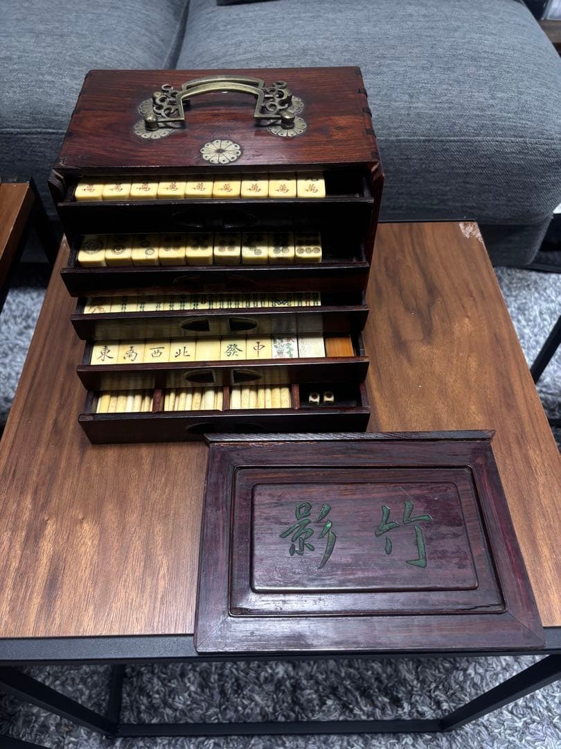 本場中国製80年前の上質な鹿の骨材と竹材の麻雀セット唐木箱付き全牌完備　送料無料