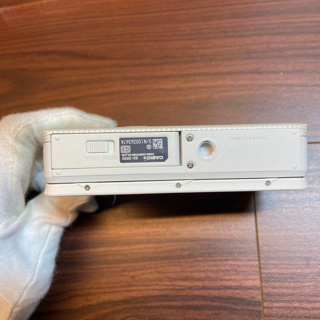 CASIO EXILIM EX-ZR70 デジカメ ほぼ新品 4643