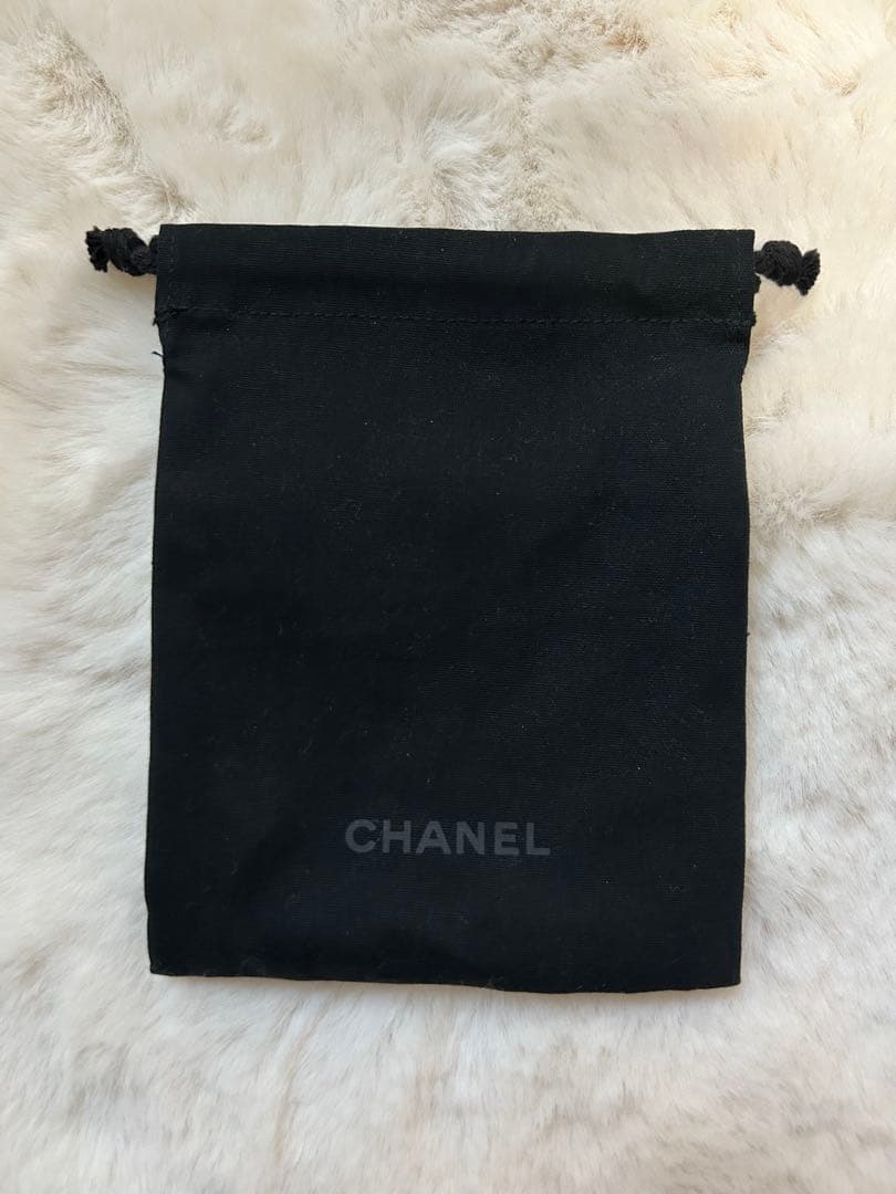 新品　CHANEL ルージュ、ハンドクリーム、クリーム等　ポーチ、キーホルダー付