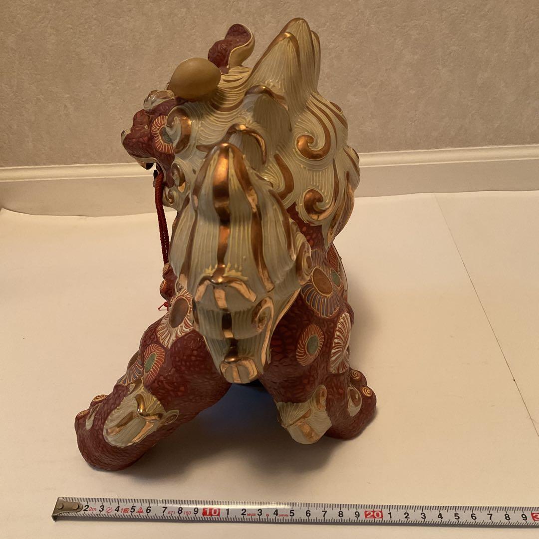 九谷焼　色絵金彩玉乗り唐獅子