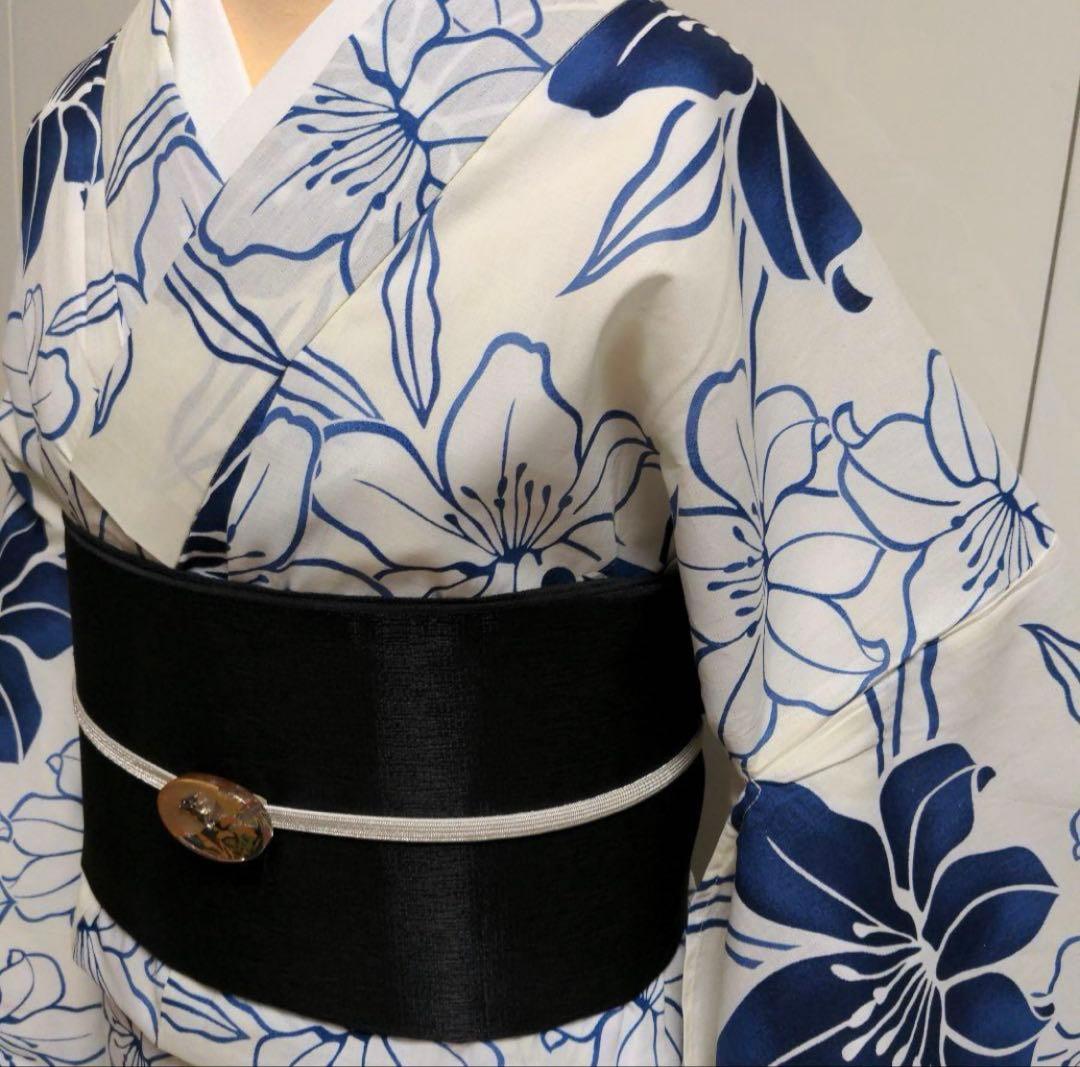浴衣　ゆかた Mサイズ　ユカタ 綿100%　白✖️ネイビー 花 浴衣単品販売 M