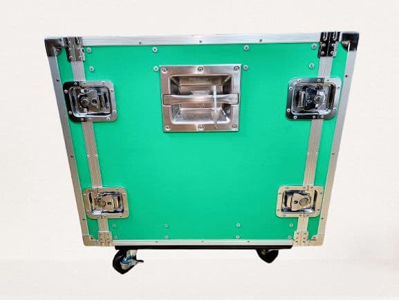 アボット製プロ仕様のフライトケース