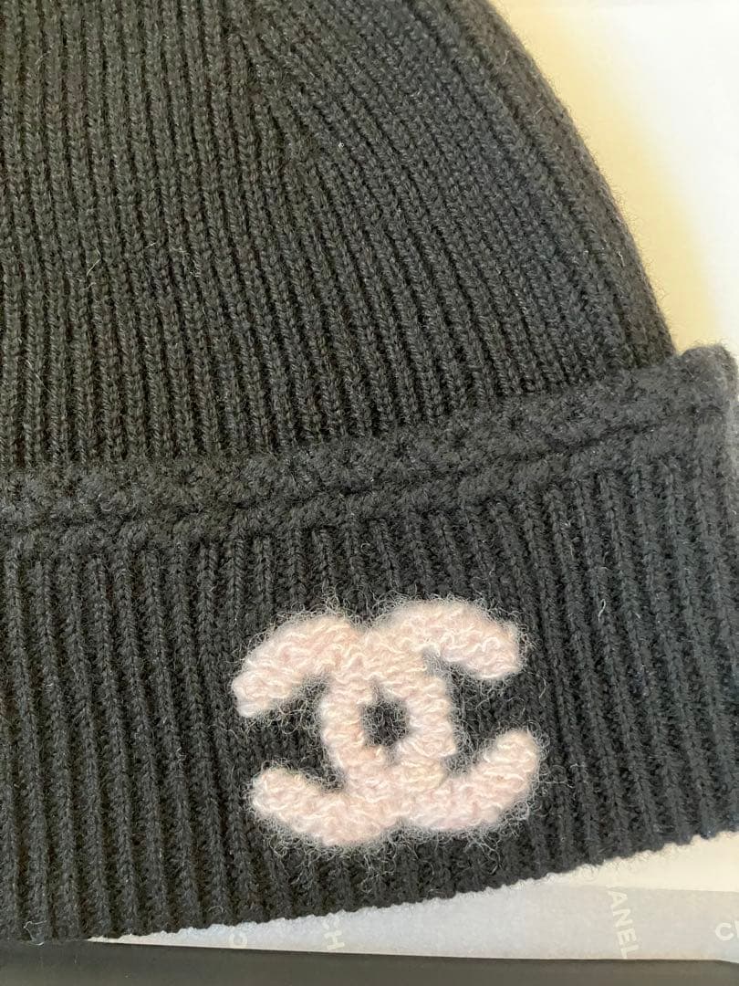 CHANELニット帽❤︎ブラック&ピンク　25B 最新作