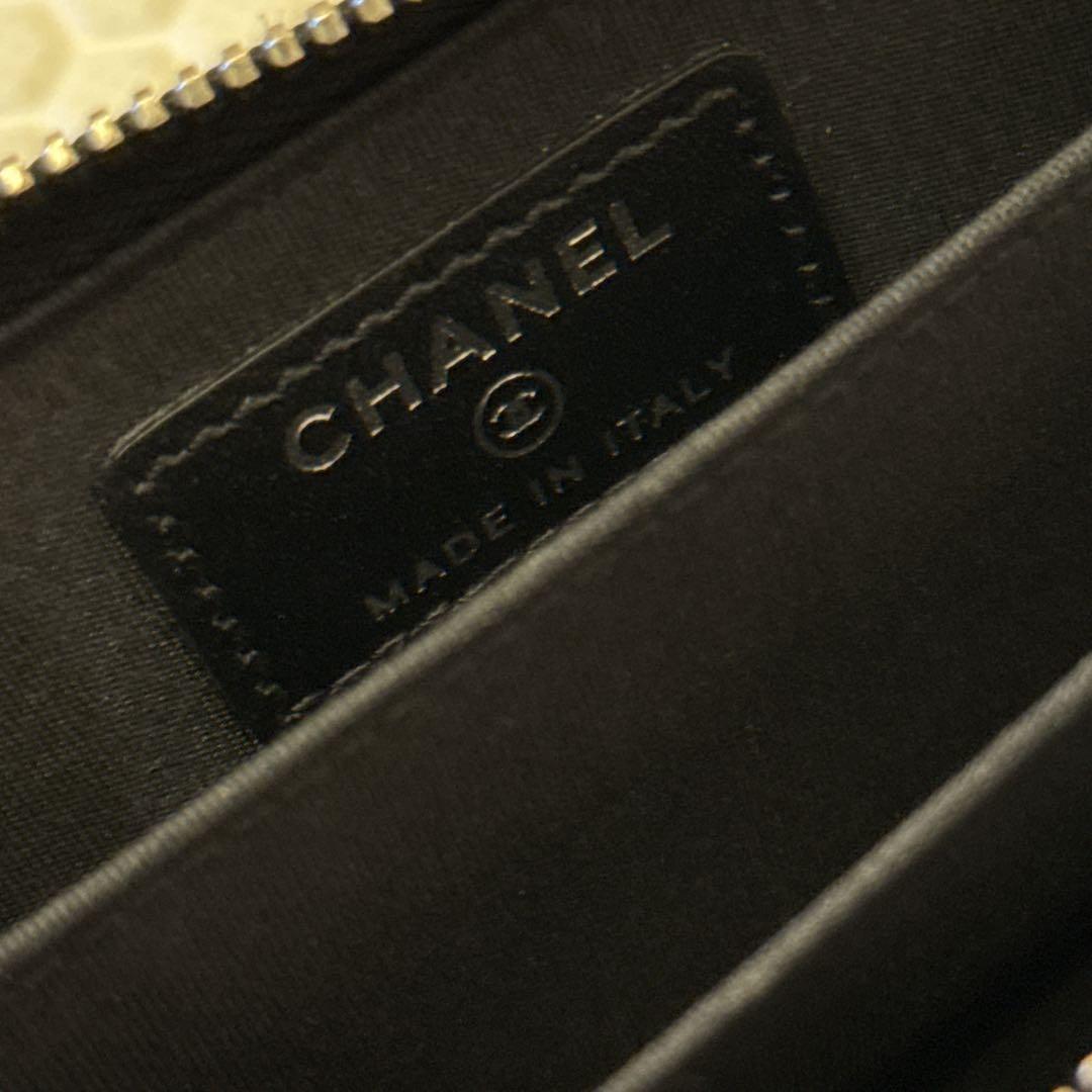 CHANEL パテント ラムスキン ケース　ブラック