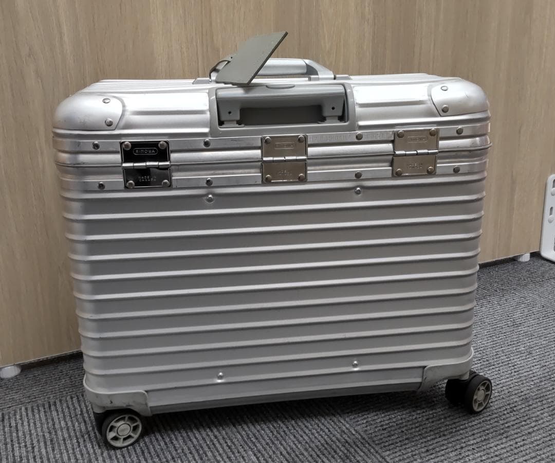 値下 RIMOWA リモワ 4輪 Pilot Multiwheel パイロット