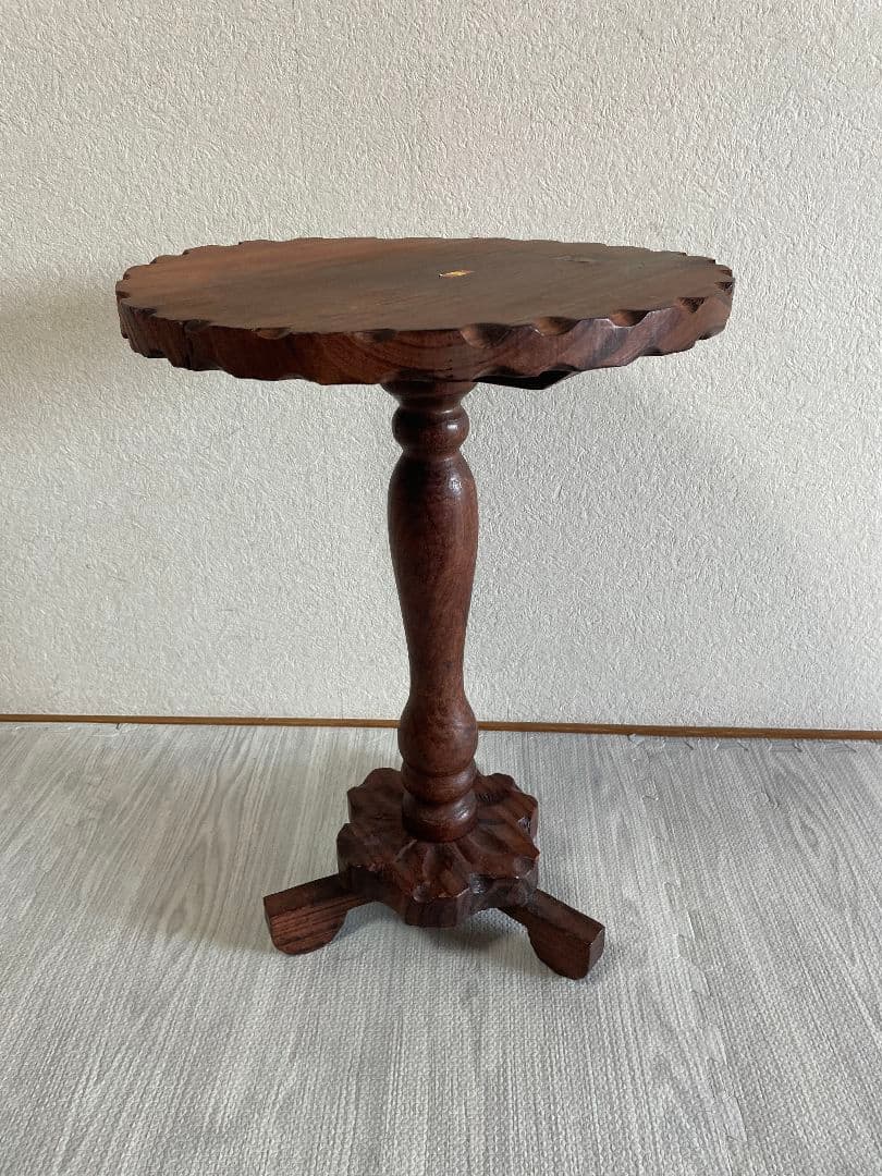 スペイン製　民芸品　サイドテーブル　花台　輸入家具