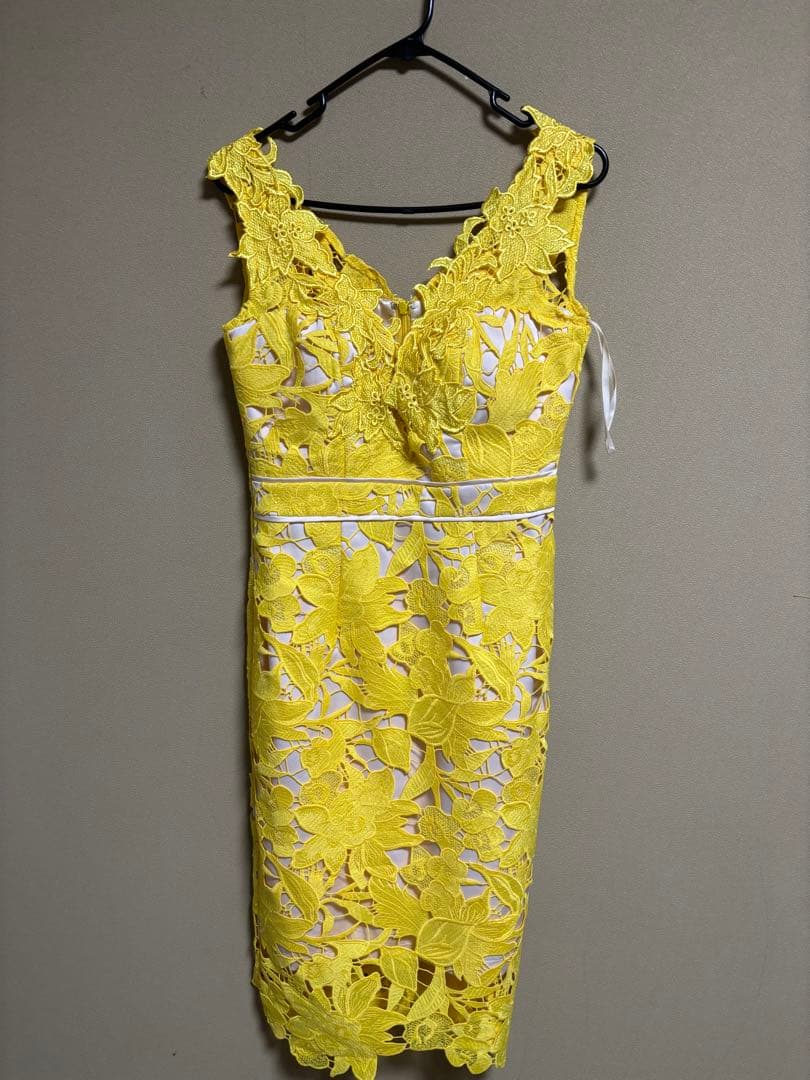 DEA イエローレースタイトドレス