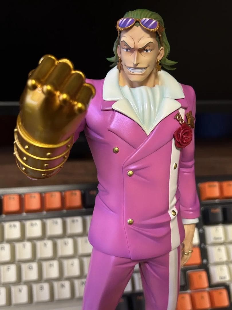 ワンピース ギルド・テゾーロ 黄金帝 フィギュア ガレージキット