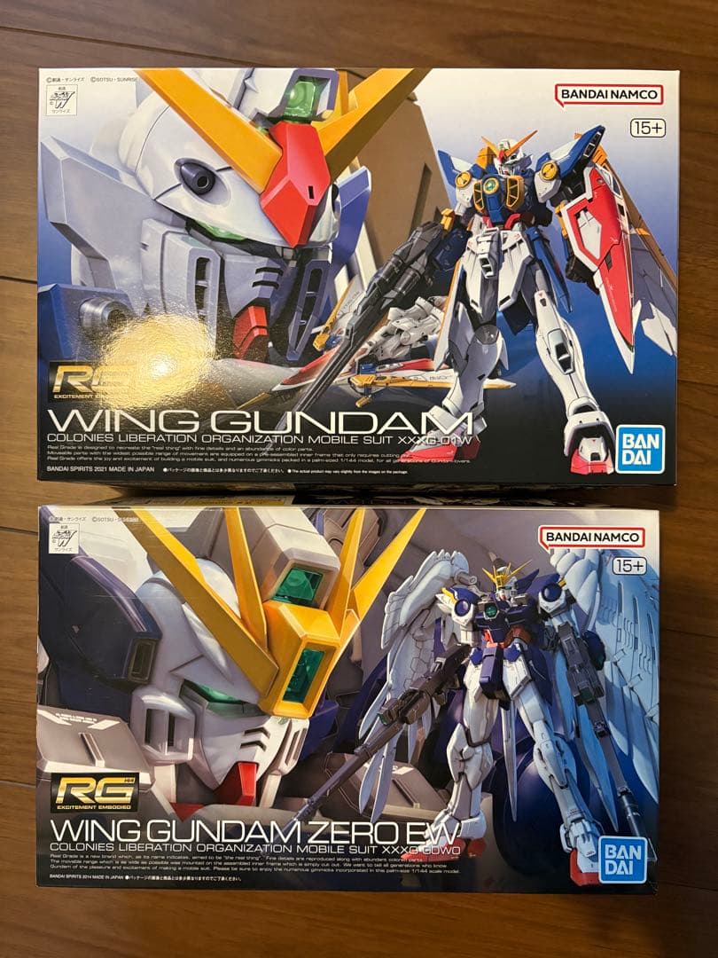 ガンプラ　ウイングガンダム2体セット