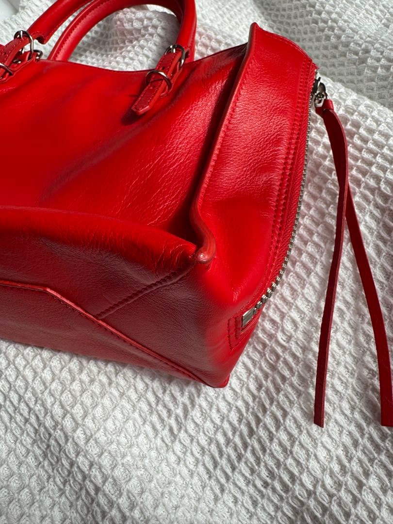 バレンシアガ　ショルダーバッグ