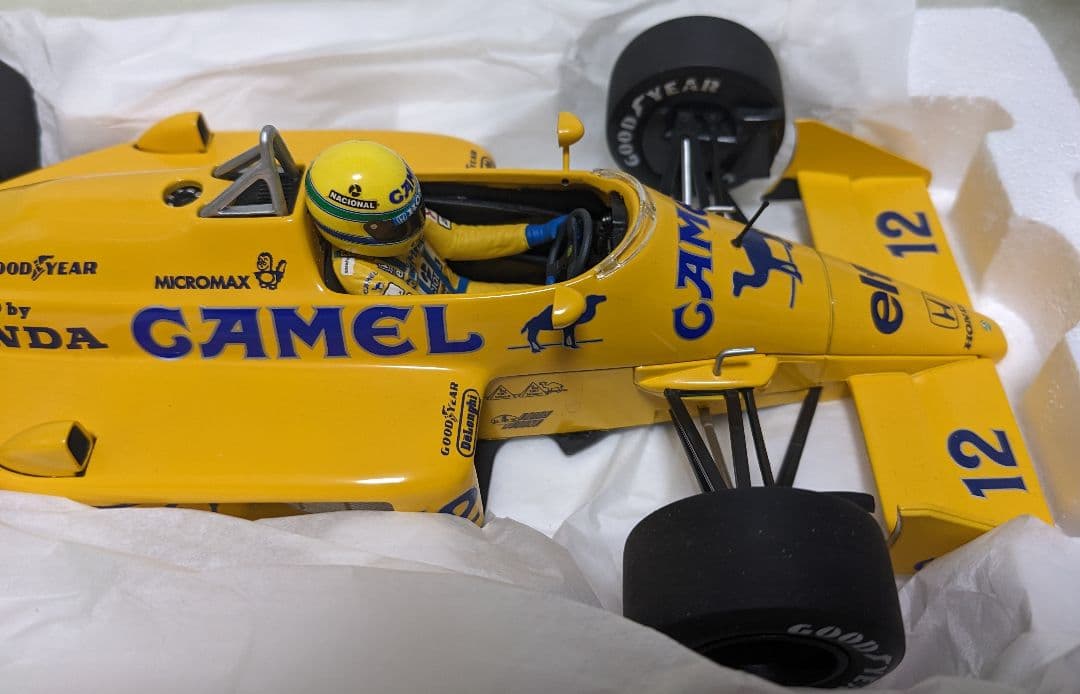 ミニチャンプス Lotus Honda 99T Ayrton Senna