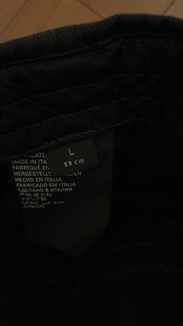 バレンシアガ　キャップ