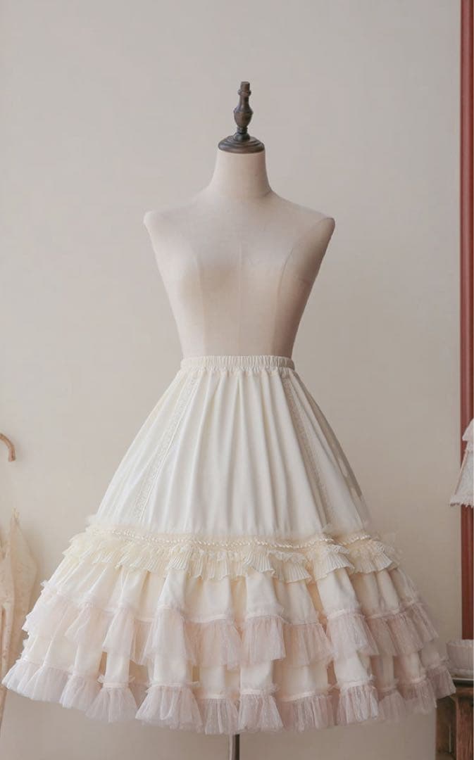 星箱works 七色ワルツ チュールフリルアンダースカート ショート ベージュ