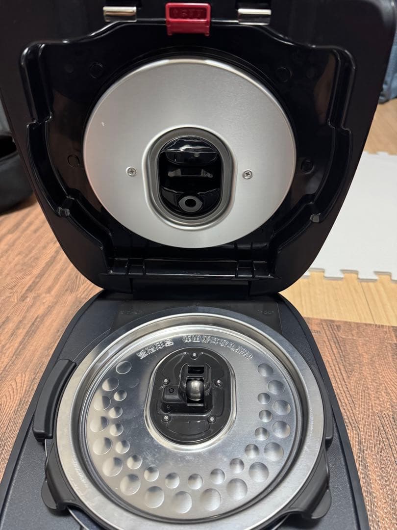 TIGER 炊きたて IHジャー炊飯器 JPV-T100 5.5合炊き