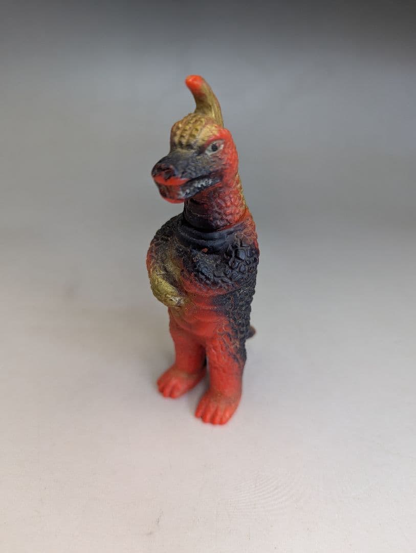 円谷プロ キングザウルス ソフビ