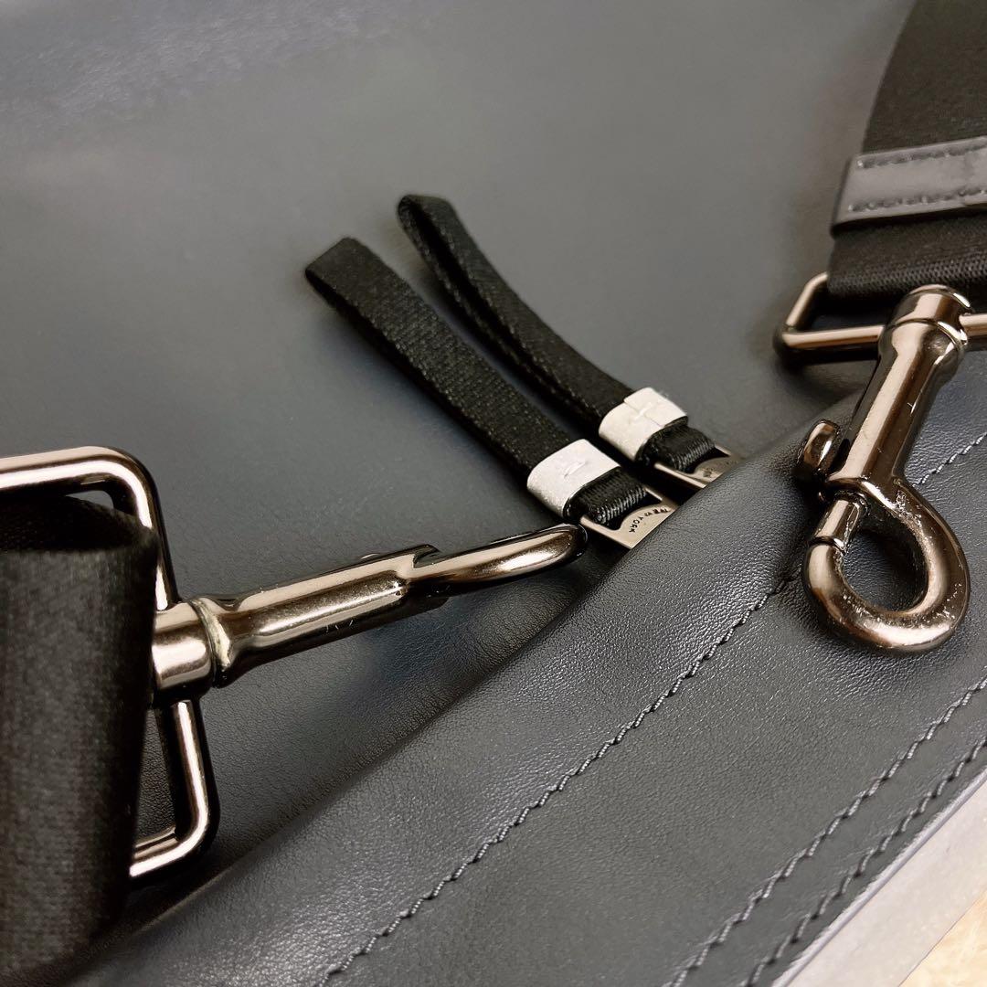 極美品☆COACHコーチ ショルダーバッグ レザー ネイビー ビジネス