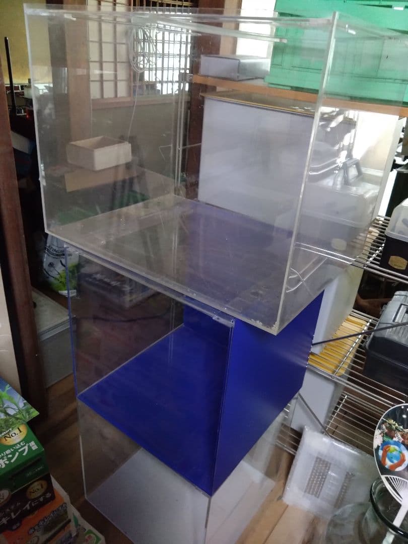 愛知県お引き取り限定☆アクリル水槽3台☆