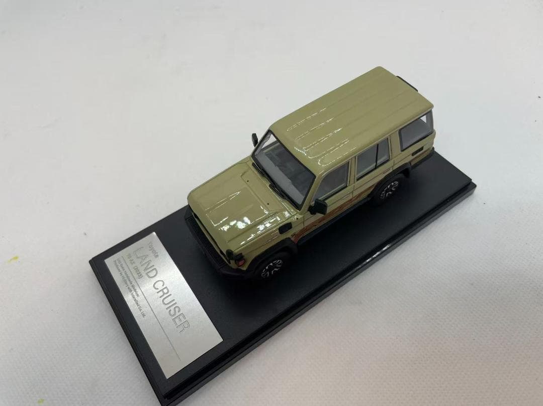402-646 Hi-Story 1/43 トヨタ ランドクルーザー 70 AX