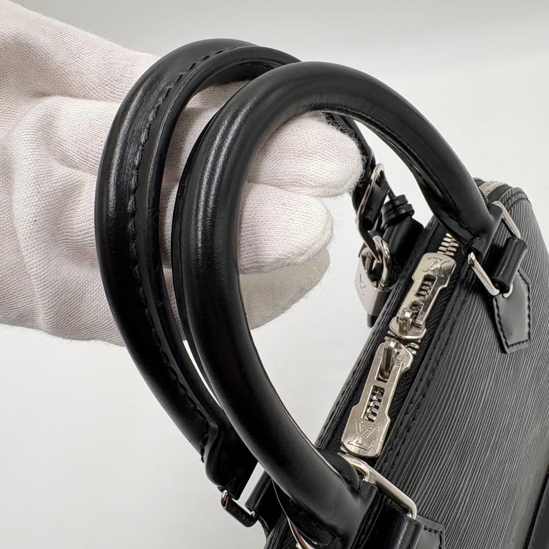 Mei様✨ルイヴィトン エピ アルマBB M40862 バッグ　ノワール