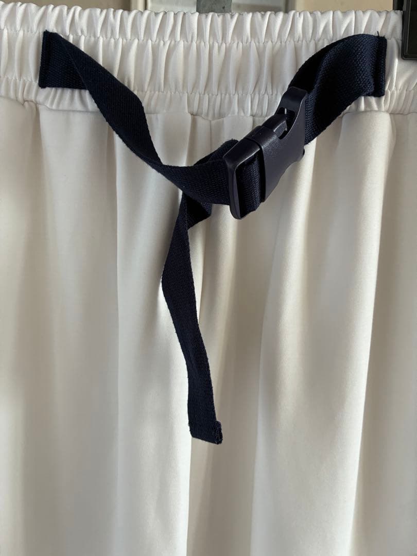 正規品ZUMBA WEAR ホワイトカーゴパンツ