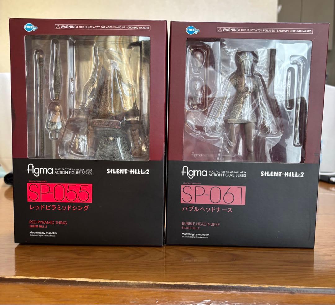 figma レッドピラミッドシング バブルヘッドナース