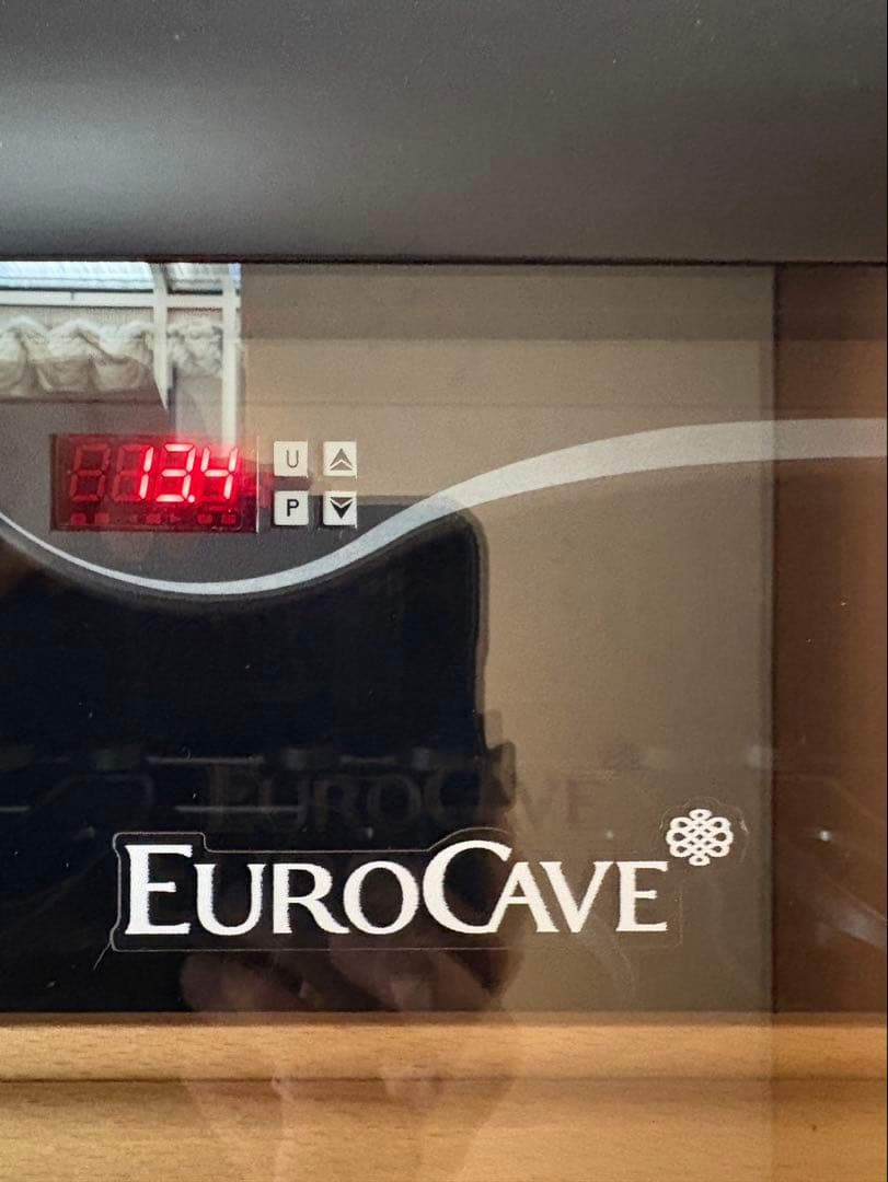 ユーロカーブ ワインセラー 大型（248本用）