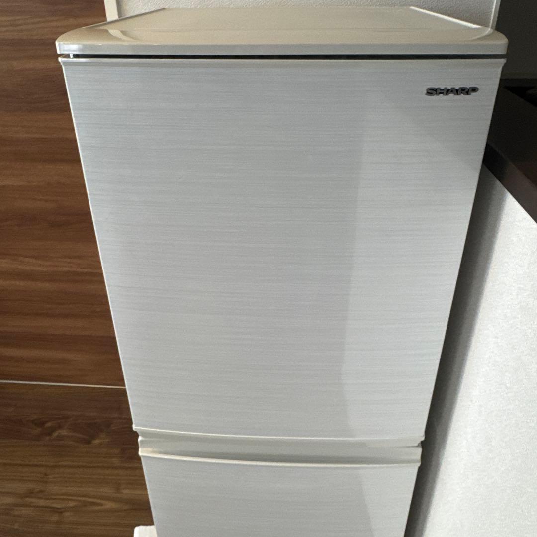 2020年製 SHARP 冷蔵庫 SJ-D14F-W 137L ホワイト