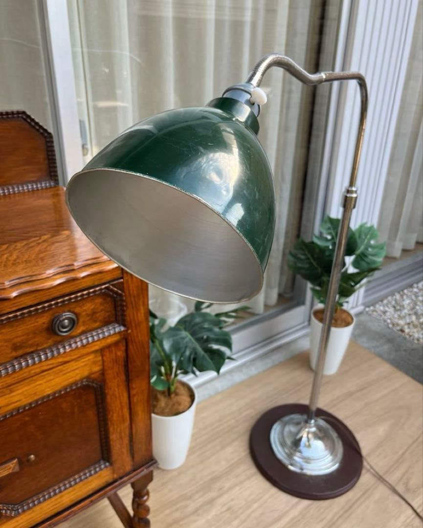 アンティーク　フロアランプ　インダストリアル　ヴィンテージ　シャビー　プロカント