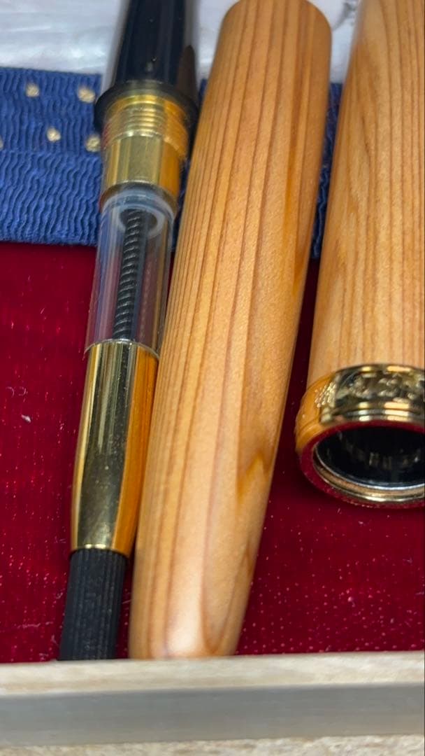 プラチナ万年筆屋久杉細字（F）新品未使用