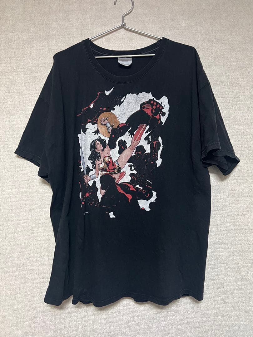 【レア】 ワンダーウーマン DCコミックス Graphitti tシャツ