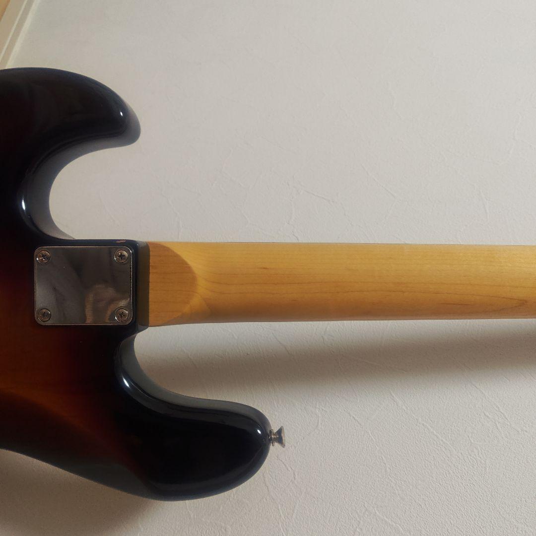 エレキベース サンバースト 4弦