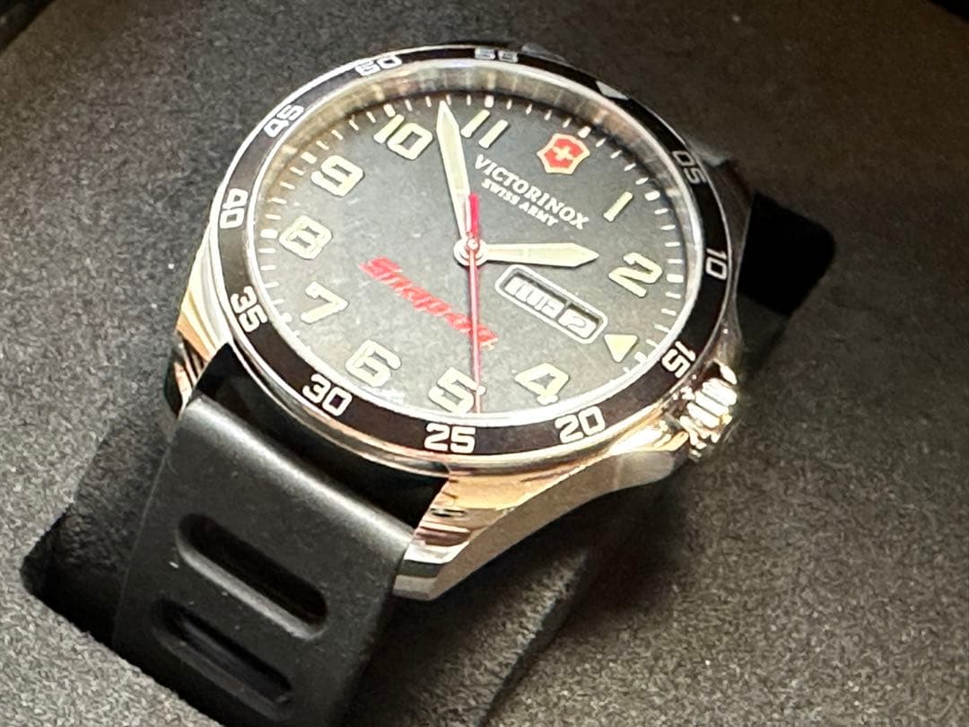 ヴィクトリノックス　スナップオン　ダブルネーム　時計　マルチツール　未使用品