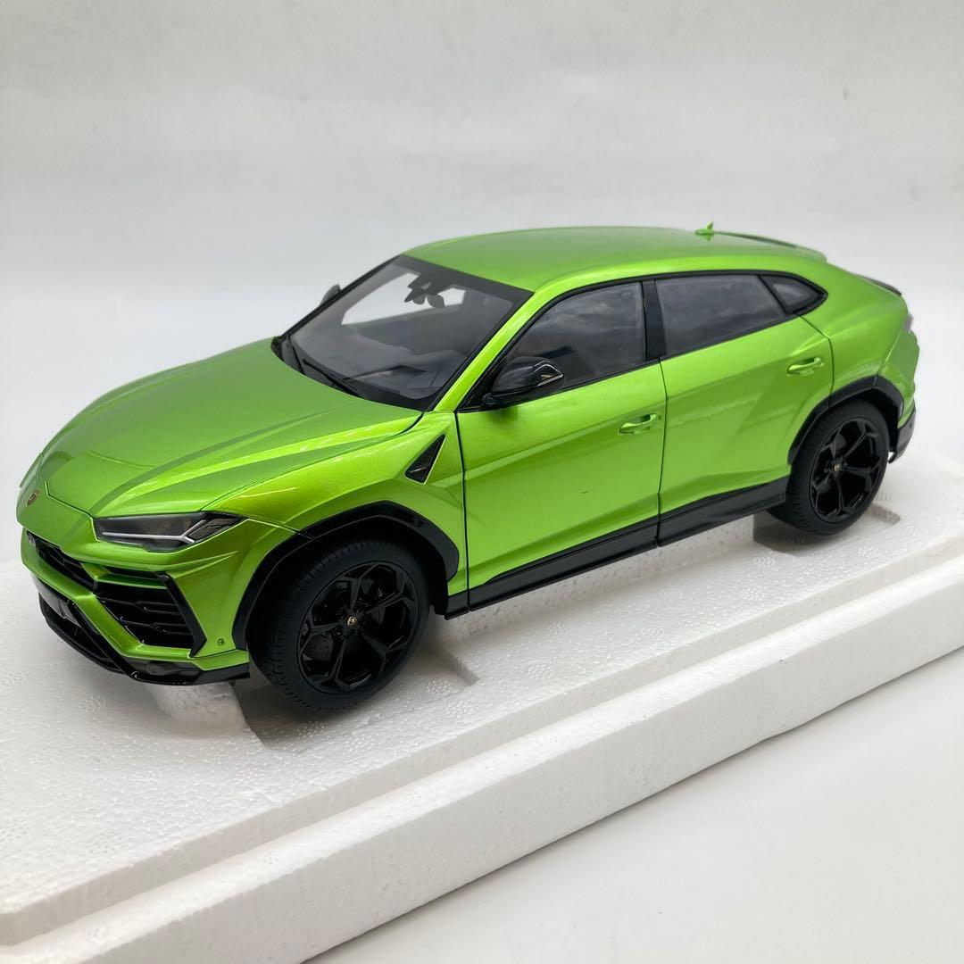 【美品】AUTOart Lamborghini Urus 1/18