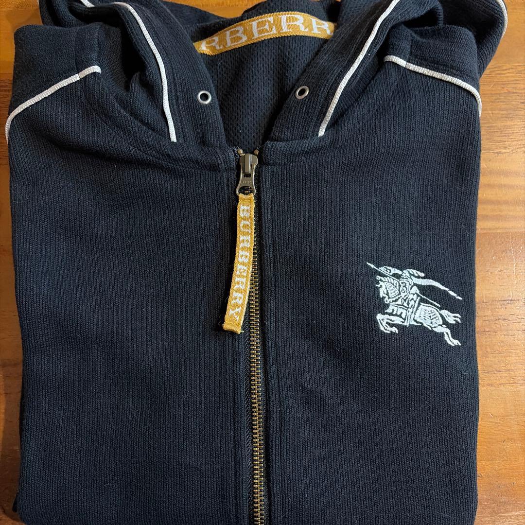 バーバリーブルーレーベル パーカー ホース ロゴ刺繍 　L
